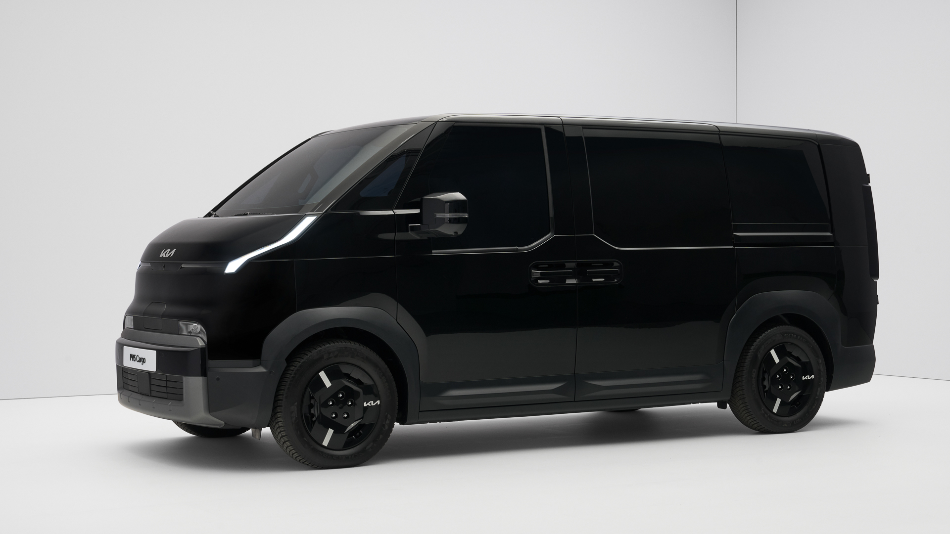 Premiera Kia PV5 i EV6 w Polsce – Elektryczne modele Kia na Motor Show